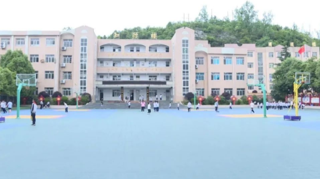 取得獎賞鼓勵機制讓學生自動追尋生長愿望開啟學習熱心的閘門 取得獎賞鼓勵機制讓學生自動追尋生長愿望開啟學習熱心的閘門